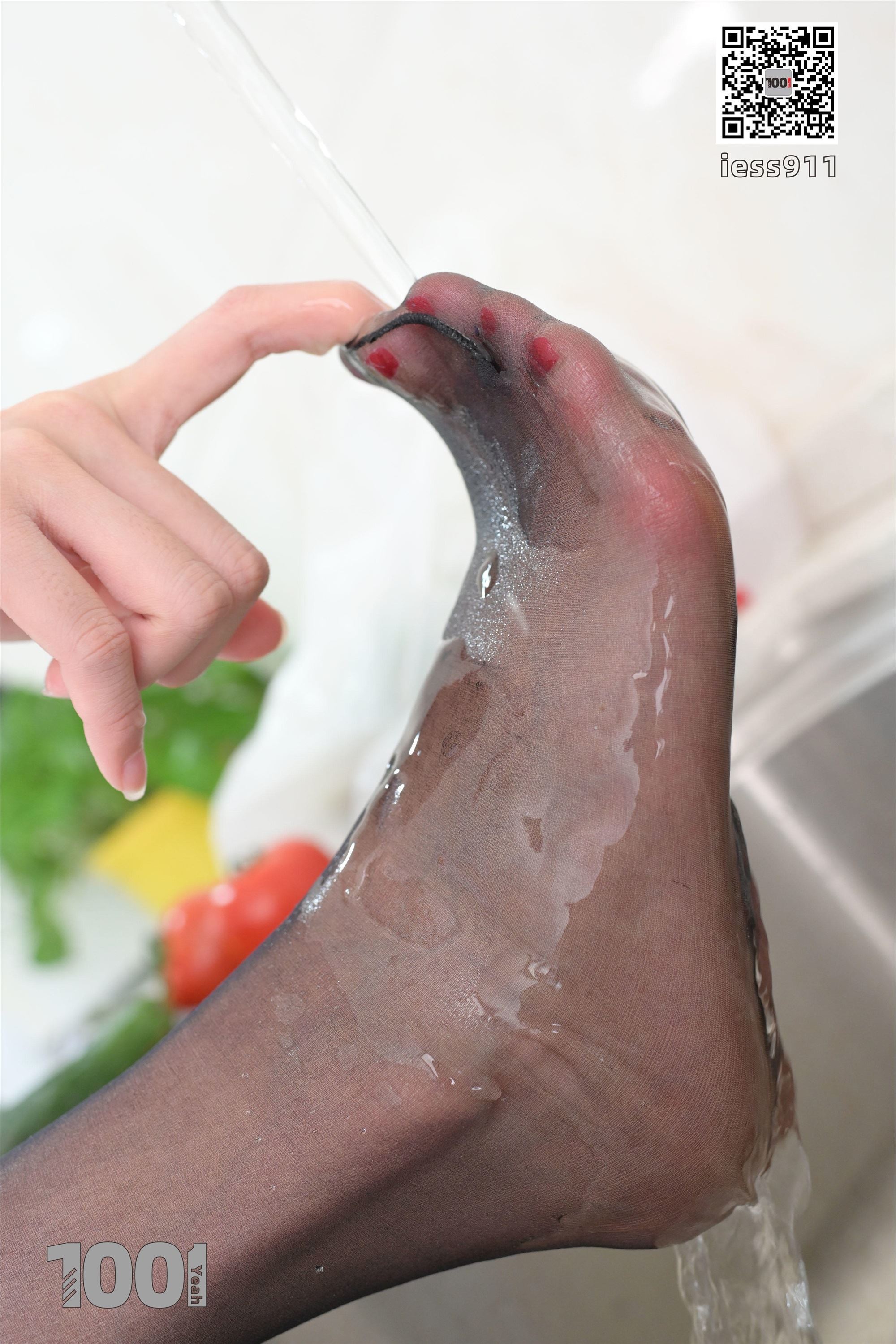 IESS异思趣向  一千零一夜 模特：Lucy《厨房里的妻子2》